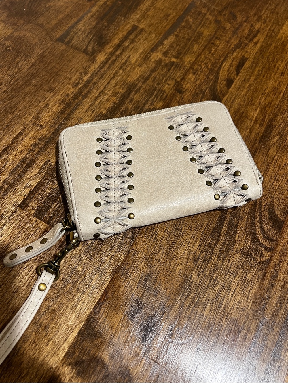 Lucky Brand Cream Leather Zip Wristlet - Picture 1 of 5